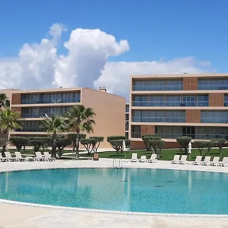 Salgados Vila Das Lagoas